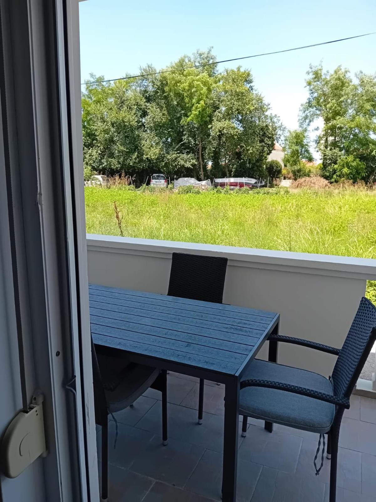 Apartments Toka ペトルチャネ エクステリア 写真