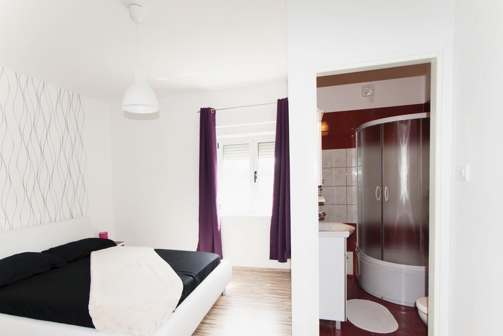 Apartments Toka ペトルチャネ 部屋 写真